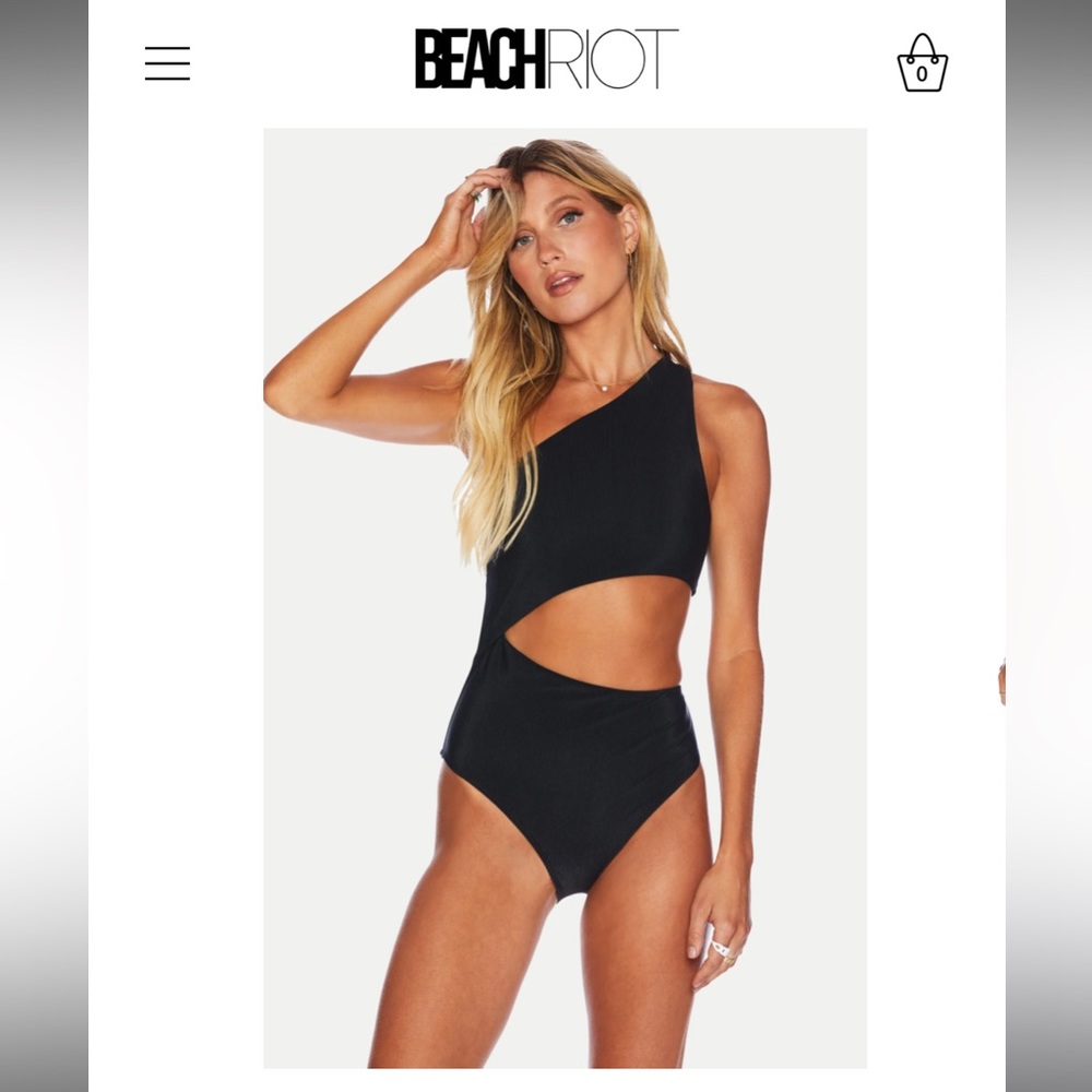 BNWT BEACH RIOT CELINE ONE PIECE BATHING SUIT SIZE XS